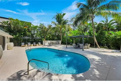 1095 Sandpiper St, Naples, FL 34102 - Photo 39