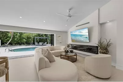 1095 Sandpiper St, Naples, FL 34102 - Photo 13
