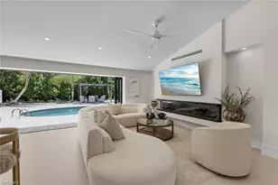 1095 Sandpiper St, Naples, FL 34102 - Photo 13