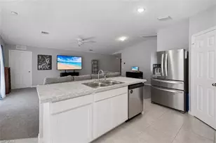 2105 NE 5th Ave, Cape Coral, FL 33909 - Photo 11