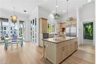 636 14th Ave S, Naples, FL 34102 - Photo 9