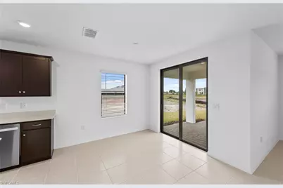 624 Oasis Lake Pl, Lehigh Acres, FL 33936 - Photo 19