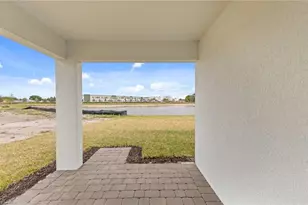 624 Oasis Lk Pl, Lehigh Acres, FL 33936 - Photo 9