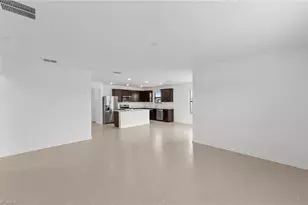 624 Oasis Lk Pl, Lehigh Acres, FL 33936 - Photo 15