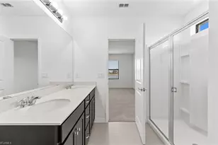 624 Oasis Lk Pl, Lehigh Acres, FL 33936 - Photo 5