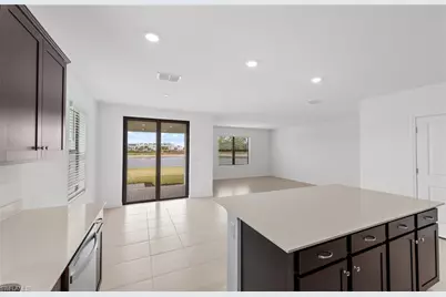 624 Oasis Lake Pl, Lehigh Acres, FL 33936 - Photo 27