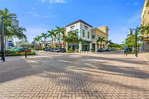 9115 Strada Pl, Naples, FL 34108 - Photo 43