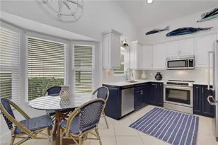 437 Fox Den Cir, Naples, FL 34104 - Photo 11