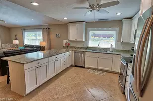 793 97th Ave N, Naples, FL 34108 - Photo 9