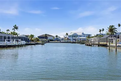 120 Albatross St, Fort Myers Beach, FL 33931 - Photo 41