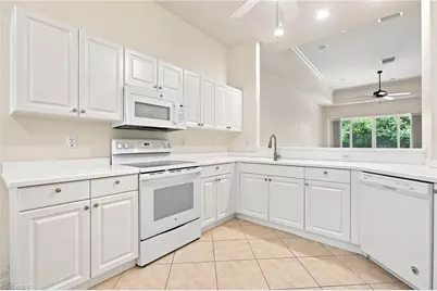 8112 Sanctuary Dr #2, Naples, FL 34104 - Photo 7