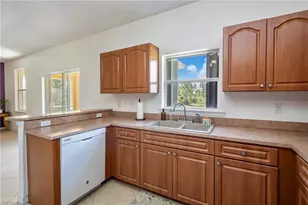 3720 52nd Ave NE, Naples, FL 34120 - Photo 7