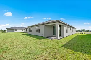 271 Silent Lk Dr, Lehigh Acres, FL 33936 - Photo 27