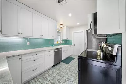 212 Angler Ct, Marco Island, FL 34145 - Photo 15