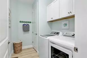 2543 Seychelles Dr, Naples, FL 34112 - Photo 25