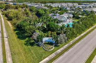 2543 Seychelles Dr, Naples, FL 34112 - Photo 45