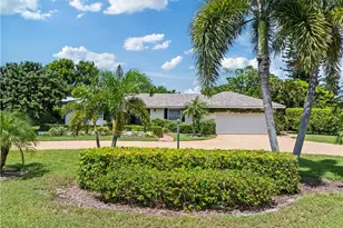 717 Rudder Rd, Naples, FL 34102 - Photo 11