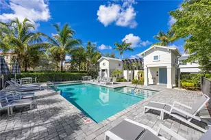 13013 Pembroke Dr, Naples, FL 34105 - Photo 31