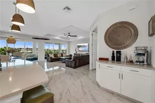 257 Indies Dr E, Naples, FL 34114 - Photo 11