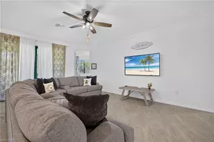 12015 Hawthorn Lake Dr, Fort Myers, FL 33913 - Photo 3
