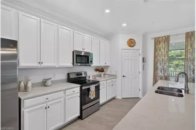 12015 Hawthorn Lake Dr #201, Fort Myers, FL 33913 - Photo 11