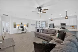 12015 Hawthorn Lake Dr, Fort Myers, FL 33913 - Photo 5