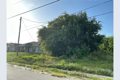 5306 7th St W, Lehigh Acres, FL 33971 - Photo 3