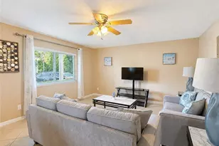 4629 Bayshore Dr, Naples, FL 34112 - Photo 3