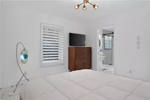 1195 Mockingbird Ln, Naples, FL 34104 - Photo 17