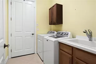 15850 Secoya Reserve Cir, Naples, FL 34110 - Photo 29