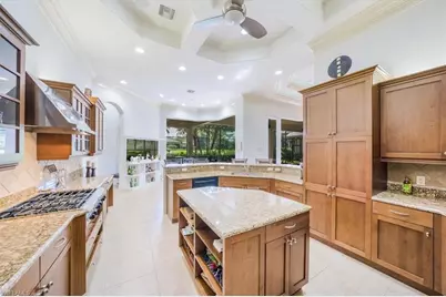 3124 Strada Bella Ct, Naples, FL 34119 - Photo 9