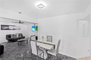 6031 Dogwood Way, Naples, FL 34116 - Photo 13