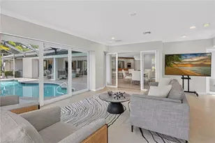 660 14th Ave S, Naples, FL 34102 - Photo 9