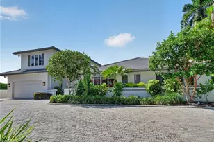 660 14th Ave S, Naples, FL 34102 - Photo 3