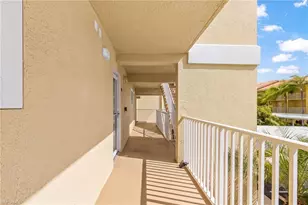 8274 Key Royal Cir, Naples, FL 34119 - Photo 3