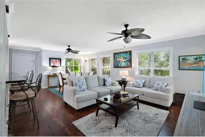 520 Club Side Dr #4-520, Naples, FL 34110 - Photo 3
