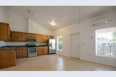 1555 Blue Point Ave #6, Naples, FL 34102 - Photo 5