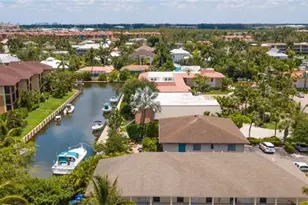 1555 Blue Point Ave, Naples, FL 34102 - Photo 3