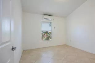 1555 Blue Point Ave, Naples, FL 34102 - Photo 11