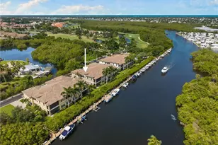 2439 Breakwater Wy, Naples, FL 34112 - Photo 37