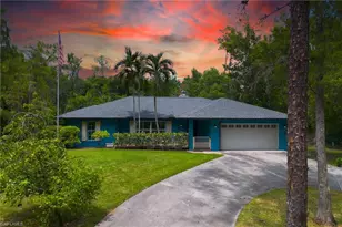 6061 Golden Oaks Ln, Naples, FL 34119 - Photo 37