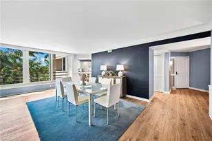 5555 Heron Point Dr, Naples, FL 34108 - Photo 11