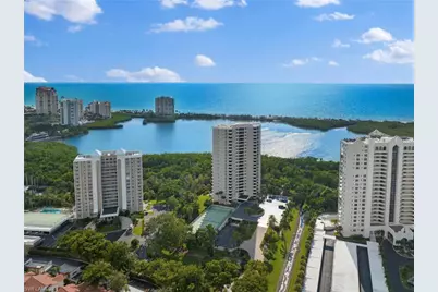 5555 Heron Point Dr #302, Naples, FL 34108 - Photo 3
