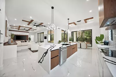 135 7th St N, Naples, FL 34102 - Photo 1