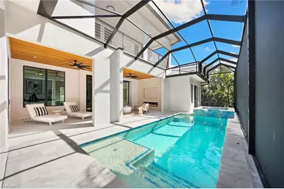 135 7th St N, Naples, FL 34102 - Photo 27