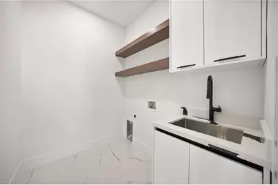 135 7th St N, Naples, FL 34102 - Photo 39