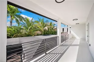 135 7th St N, Naples, FL 34102 - Photo 35