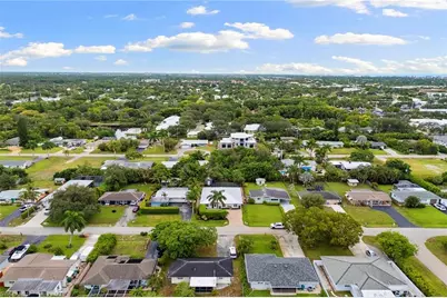 1128 Hilltop Dr, Naples, FL 34103 - Photo 27
