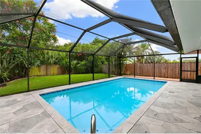 1128 Hilltop Dr, Naples, FL 34103 - Photo 11