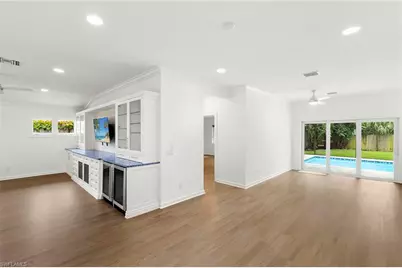 1128 Hilltop Dr, Naples, FL 34103 - Photo 5